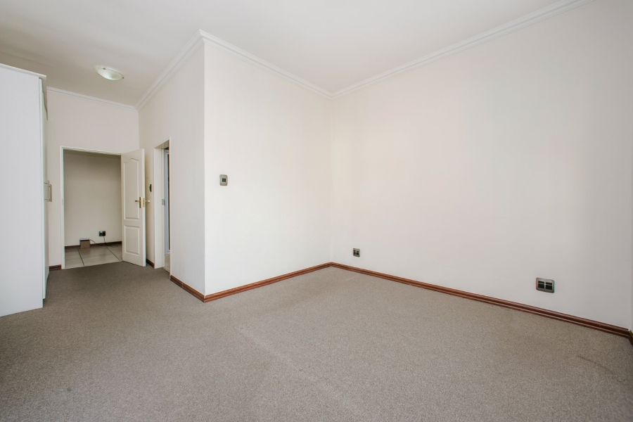 2 Bedroom Property for Sale in Parkview Gauteng