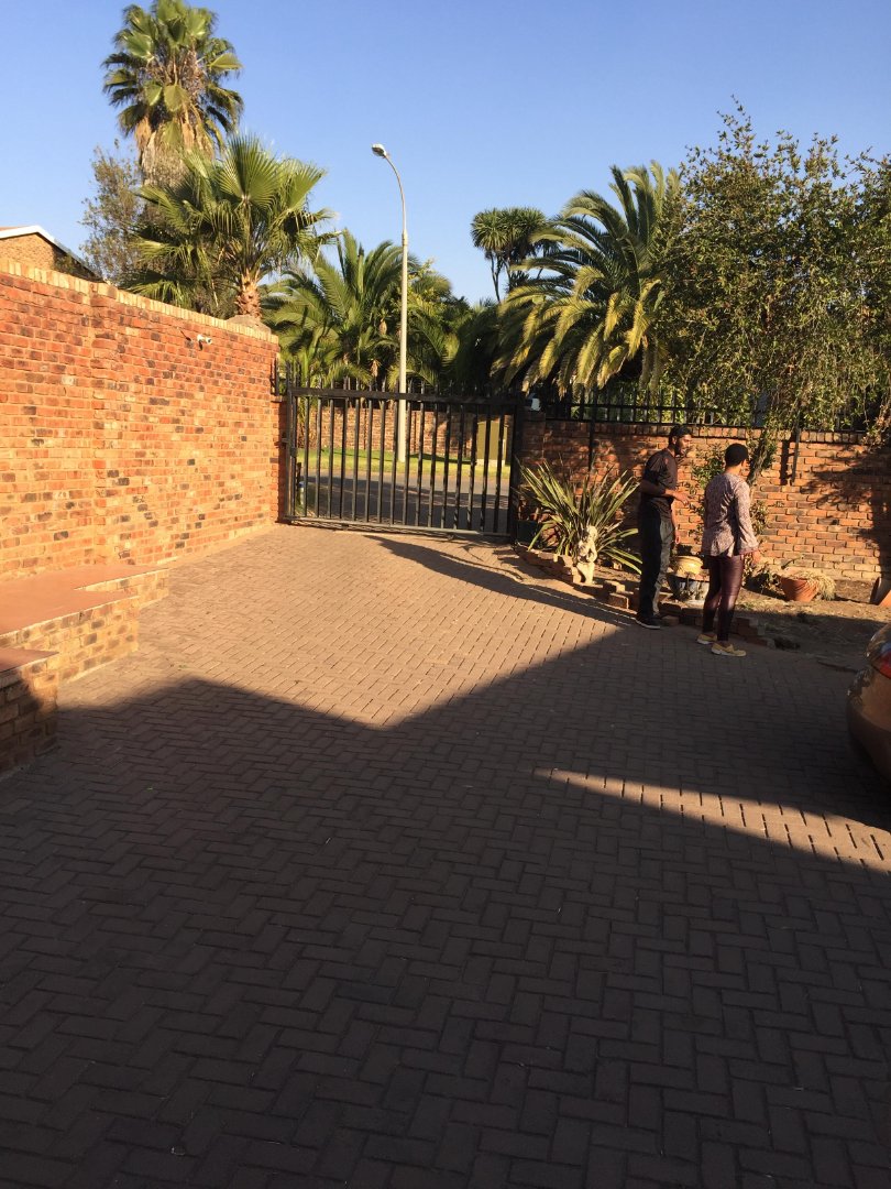 To Let 3 Bedroom Property for Rent in Terenure Gauteng