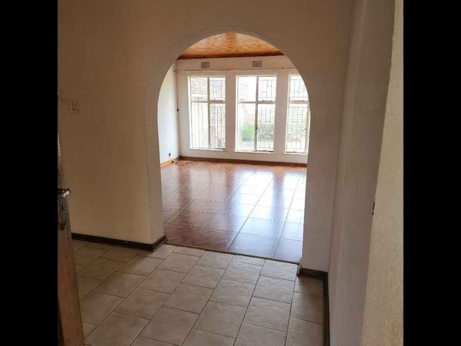 To Let 4 Bedroom Property for Rent in Terenure Gauteng