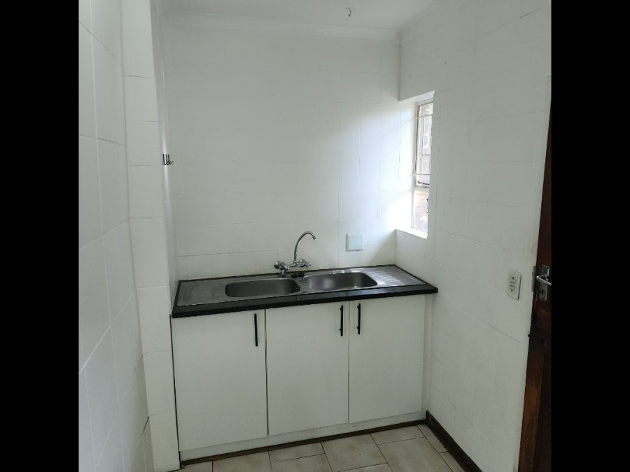 To Let 4 Bedroom Property for Rent in Terenure Gauteng