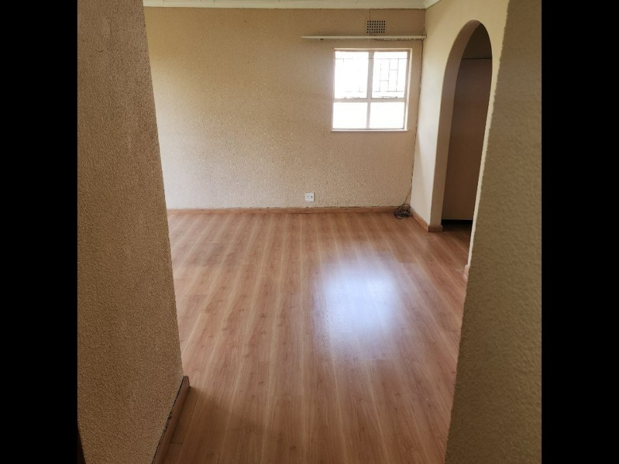 To Let 4 Bedroom Property for Rent in Terenure Gauteng