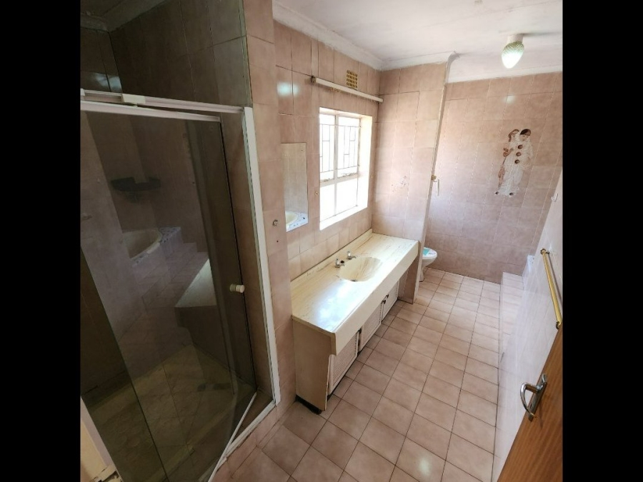 To Let 4 Bedroom Property for Rent in Terenure Gauteng