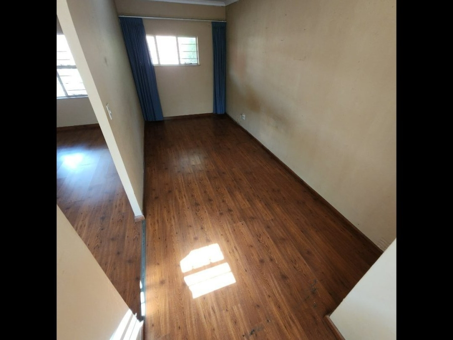 To Let 4 Bedroom Property for Rent in Terenure Gauteng