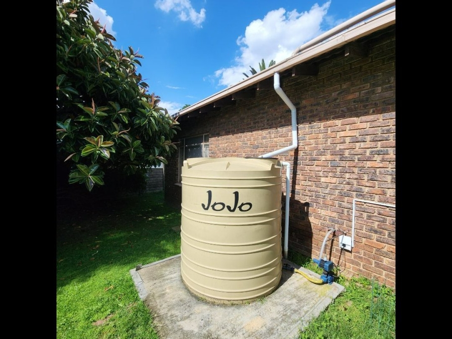 To Let 4 Bedroom Property for Rent in Terenure Gauteng