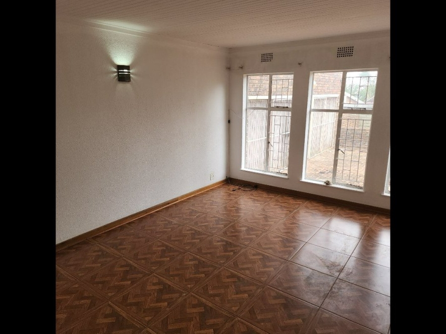 To Let 5 Bedroom Property for Rent in Terenure Gauteng