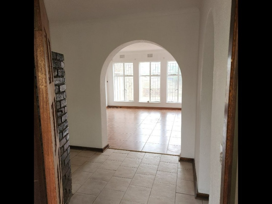 To Let 5 Bedroom Property for Rent in Terenure Gauteng