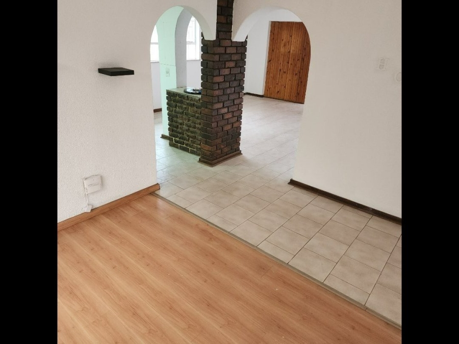 To Let 5 Bedroom Property for Rent in Terenure Gauteng