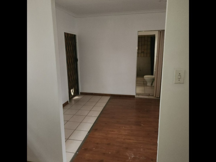 To Let 5 Bedroom Property for Rent in Terenure Gauteng