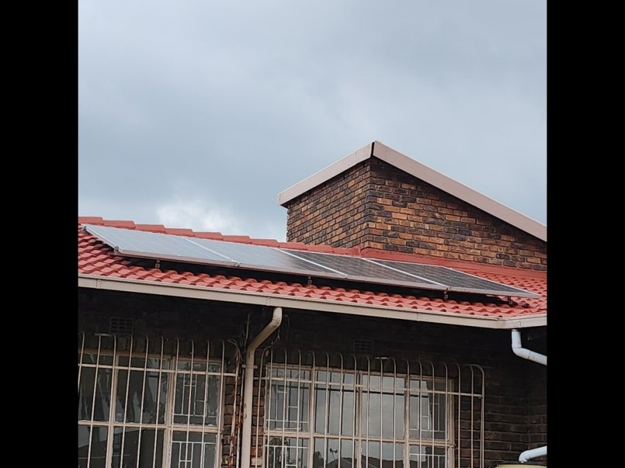 To Let 5 Bedroom Property for Rent in Terenure Gauteng