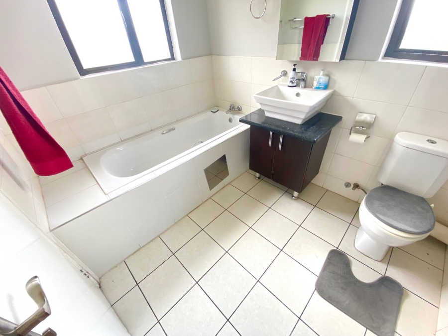 To Let 2 Bedroom Property for Rent in Noordwyk Gauteng