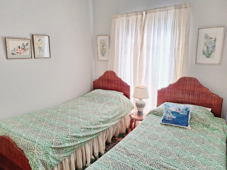 To Let 2 Bedroom Property for Rent in Faerie Glen Gauteng