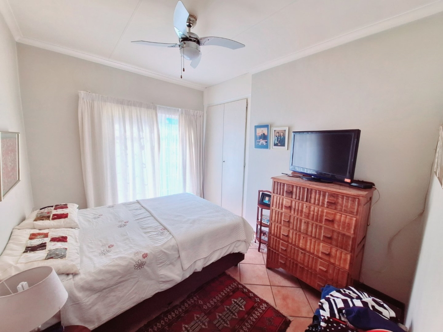 To Let 2 Bedroom Property for Rent in Faerie Glen Gauteng