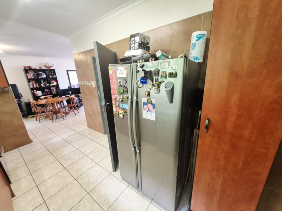 3 Bedroom Property for Sale in La Montagne Gauteng