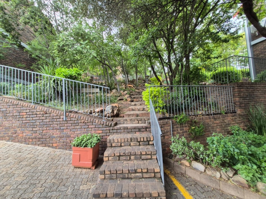 3 Bedroom Property for Sale in La Montagne Gauteng