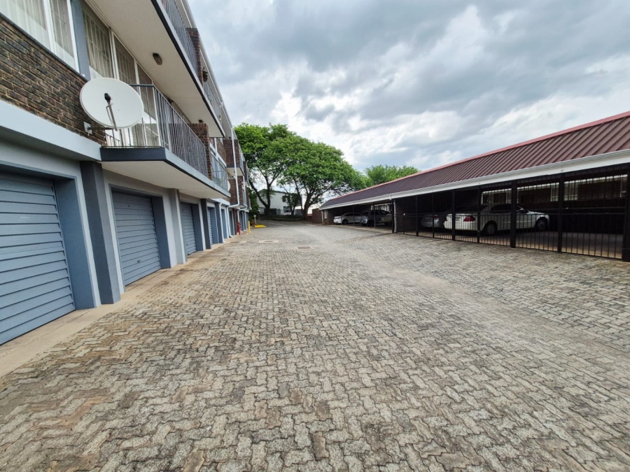 3 Bedroom Property for Sale in La Montagne Gauteng