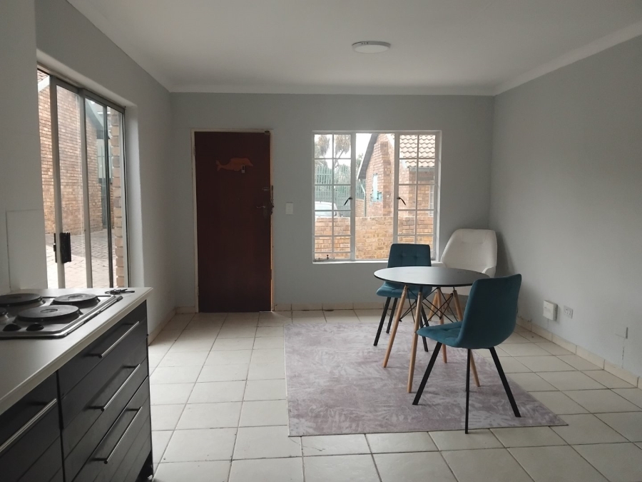 3 Bedroom Property for Sale in Birchleigh Gauteng