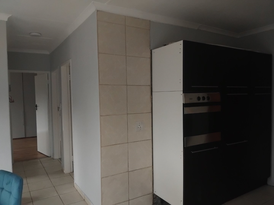 3 Bedroom Property for Sale in Birchleigh Gauteng