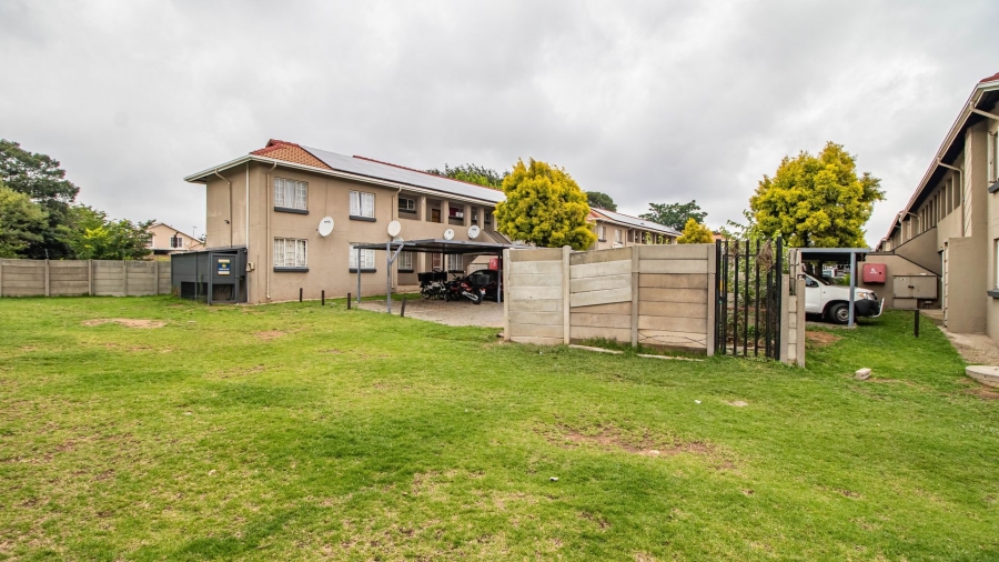 2 Bedroom Property for Sale in Eden Glen Gauteng