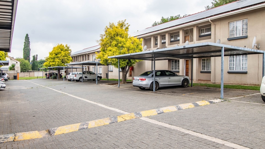 2 Bedroom Property for Sale in Eden Glen Gauteng