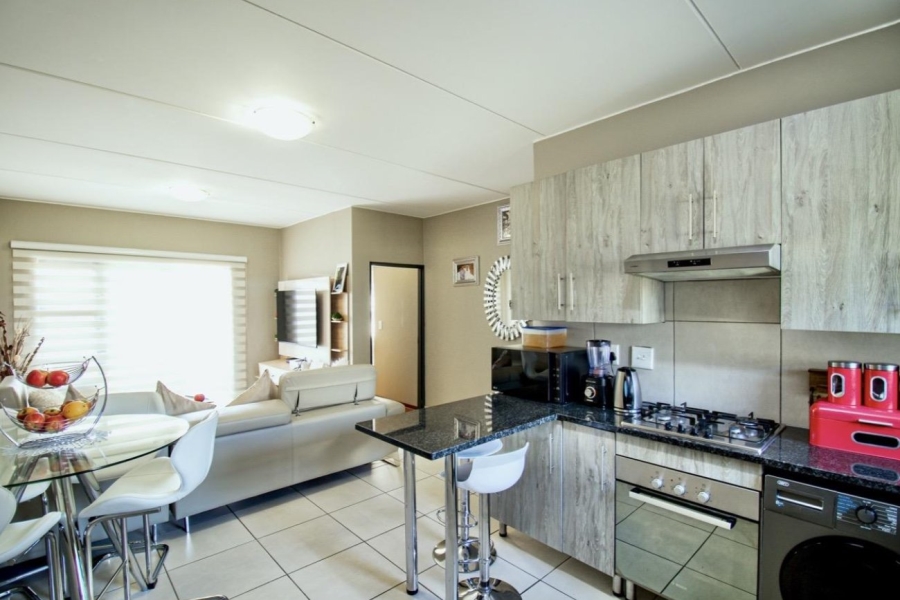 To Let 3 Bedroom Property for Rent in Glen Austin Gauteng