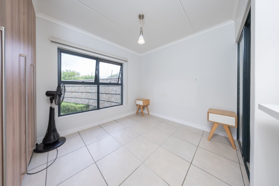 2 Bedroom Property for Sale in Linbro Park Gauteng