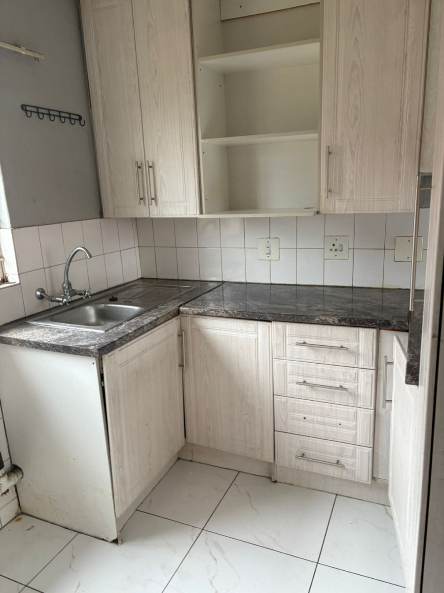 To Let 2 Bedroom Property for Rent in Terenure Gauteng