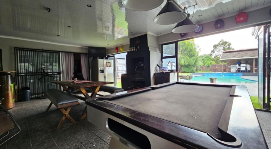 4 Bedroom Property for Sale in Vanderbijlpark Sw 2 Gauteng