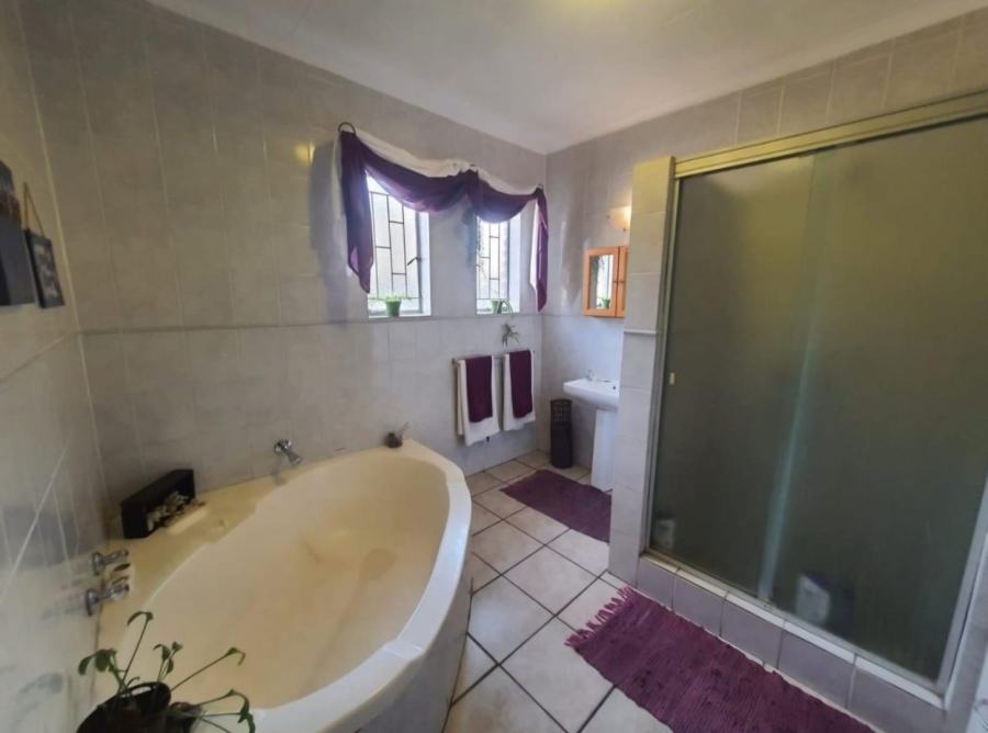 4 Bedroom Property for Sale in Vanderbijlpark Sw 2 Gauteng