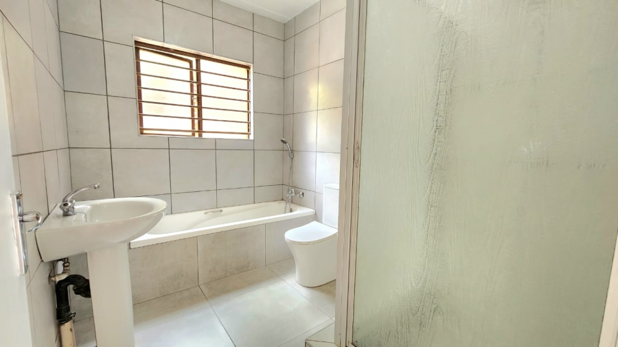 2 Bedroom Property for Sale in Winchester Hills Gauteng