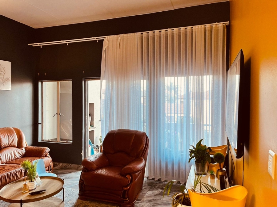 To Let 2 Bedroom Property for Rent in Noordwyk Gauteng