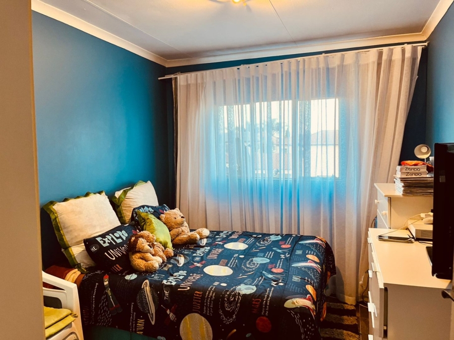 To Let 2 Bedroom Property for Rent in Noordwyk Gauteng