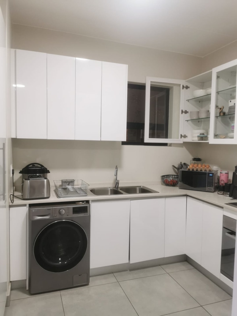 To Let 2 Bedroom Property for Rent in Kensington Gauteng