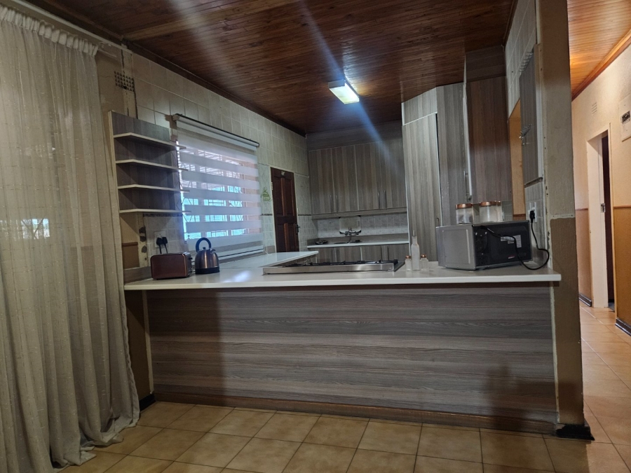 3 Bedroom Property for Sale in Crystal Park Gauteng