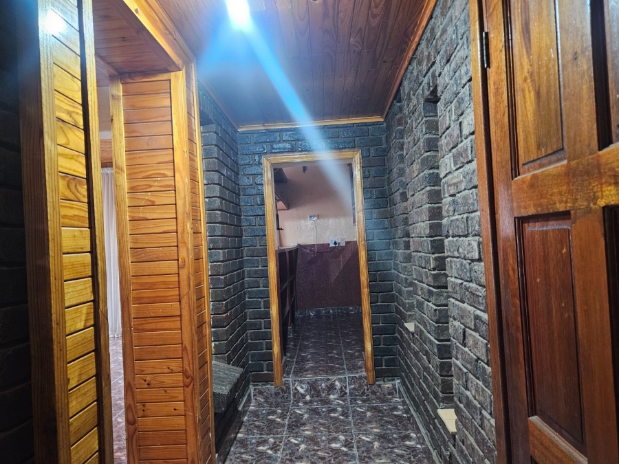 3 Bedroom Property for Sale in Crystal Park Gauteng