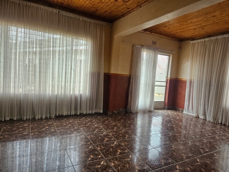 3 Bedroom Property for Sale in Crystal Park Gauteng