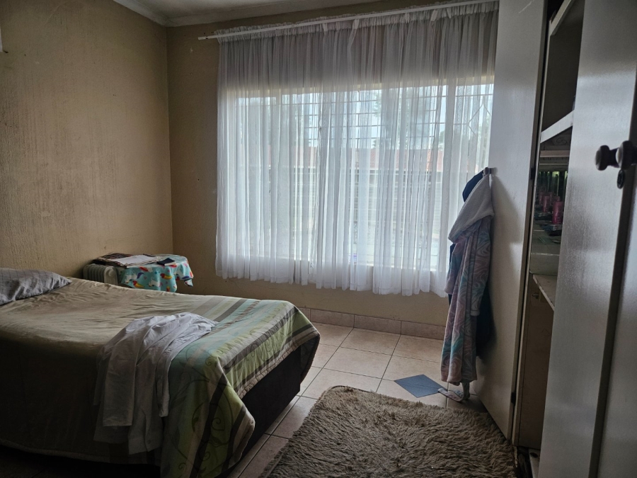 3 Bedroom Property for Sale in Crystal Park Gauteng
