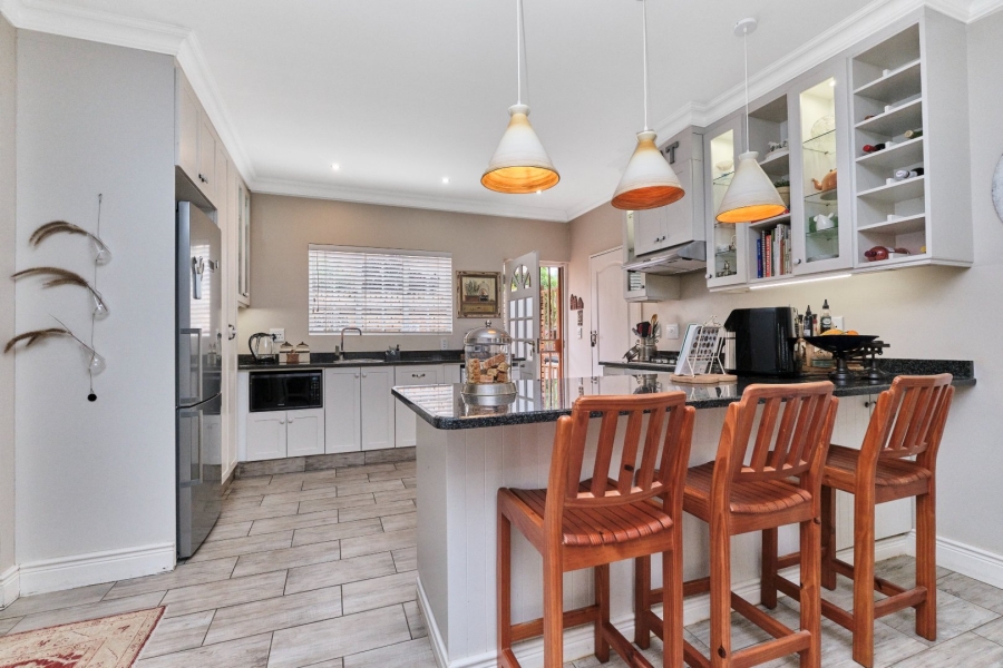 2 Bedroom Property for Sale in Wilgeheuwel Gauteng