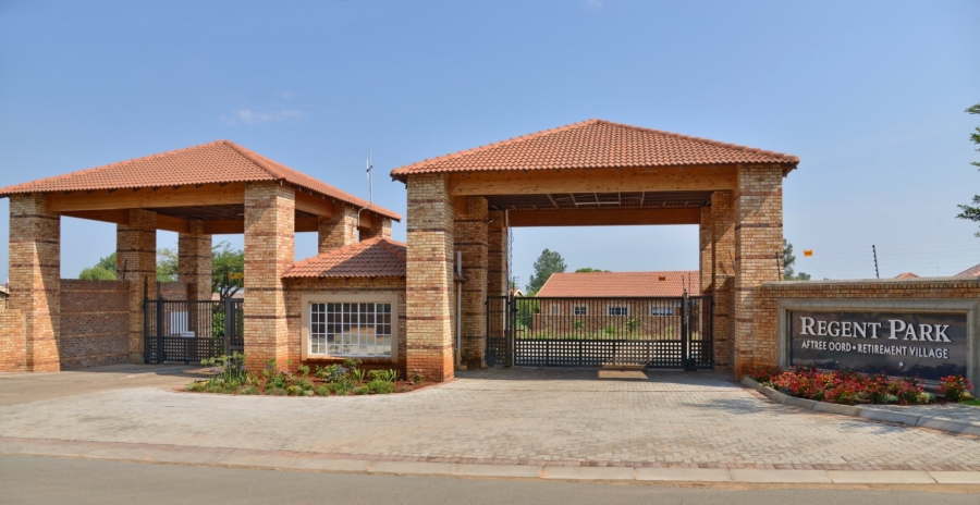 2 Bedroom Property for Sale in Wilgeheuwel Gauteng