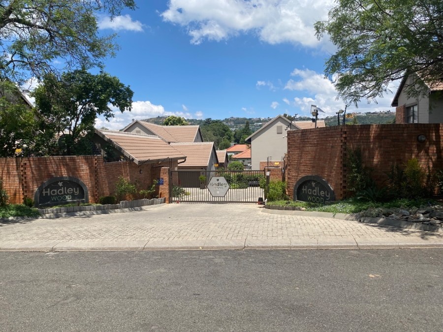 4 Bedroom Property for Sale in Fairland Gauteng