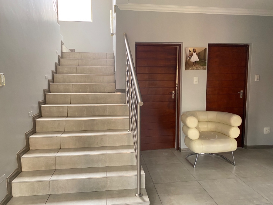 4 Bedroom Property for Sale in Fairland Gauteng