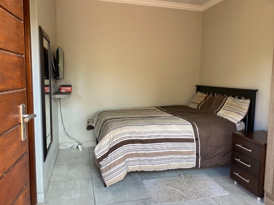 4 Bedroom Property for Sale in Fairland Gauteng