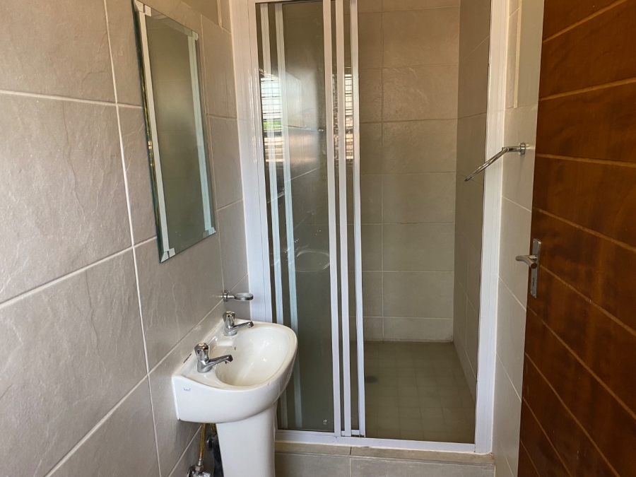 4 Bedroom Property for Sale in Fairland Gauteng