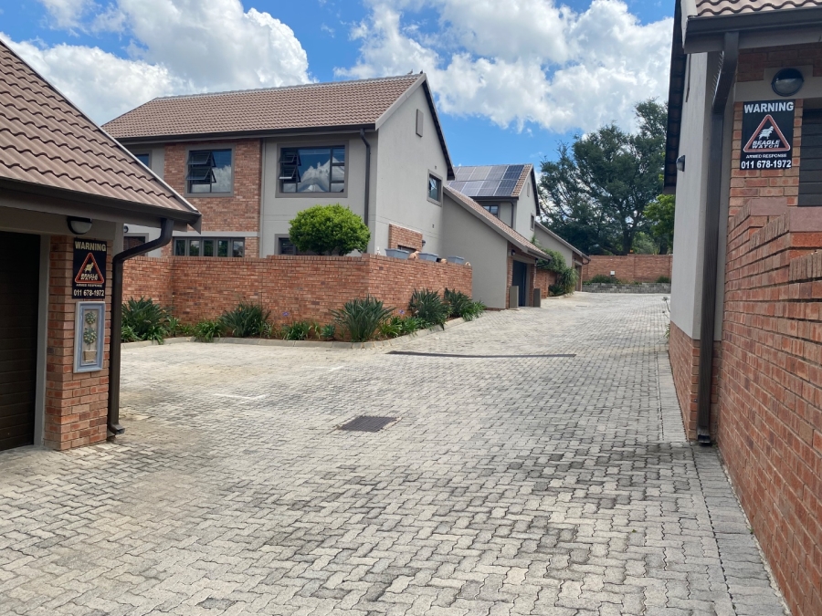 4 Bedroom Property for Sale in Fairland Gauteng