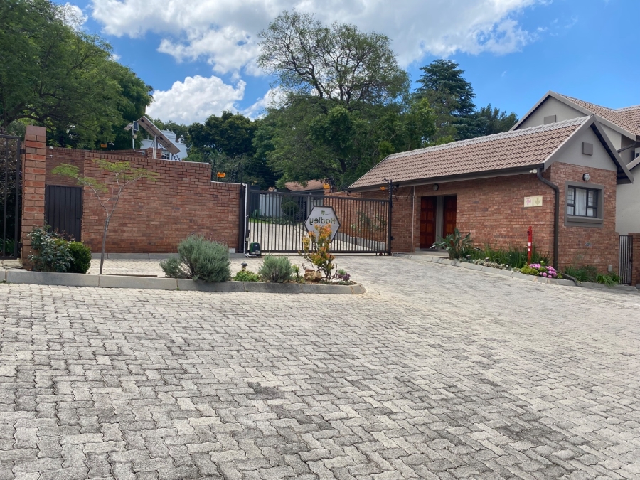 4 Bedroom Property for Sale in Fairland Gauteng