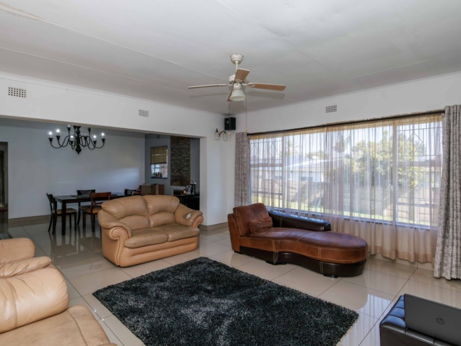 4 Bedroom Property for Sale in Croydon Gauteng