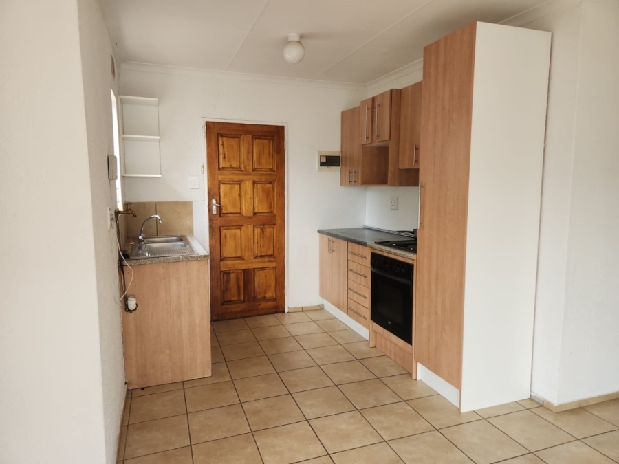 To Let 3 Bedroom Property for Rent in Alveda Gauteng