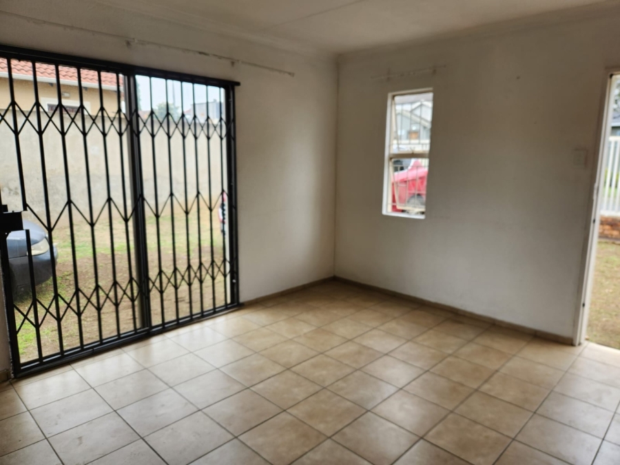 To Let 3 Bedroom Property for Rent in Alveda Gauteng