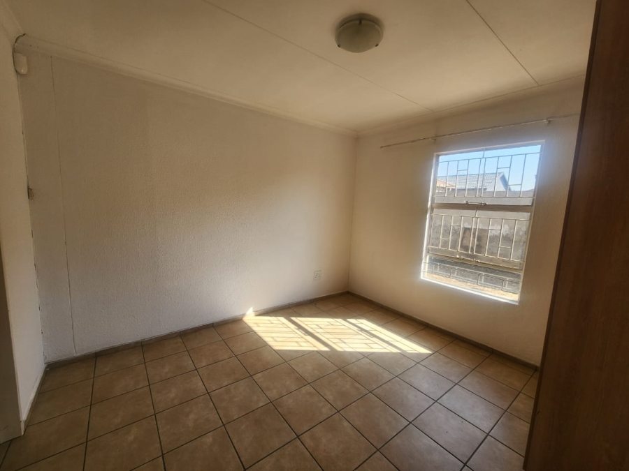To Let 3 Bedroom Property for Rent in Alveda Gauteng