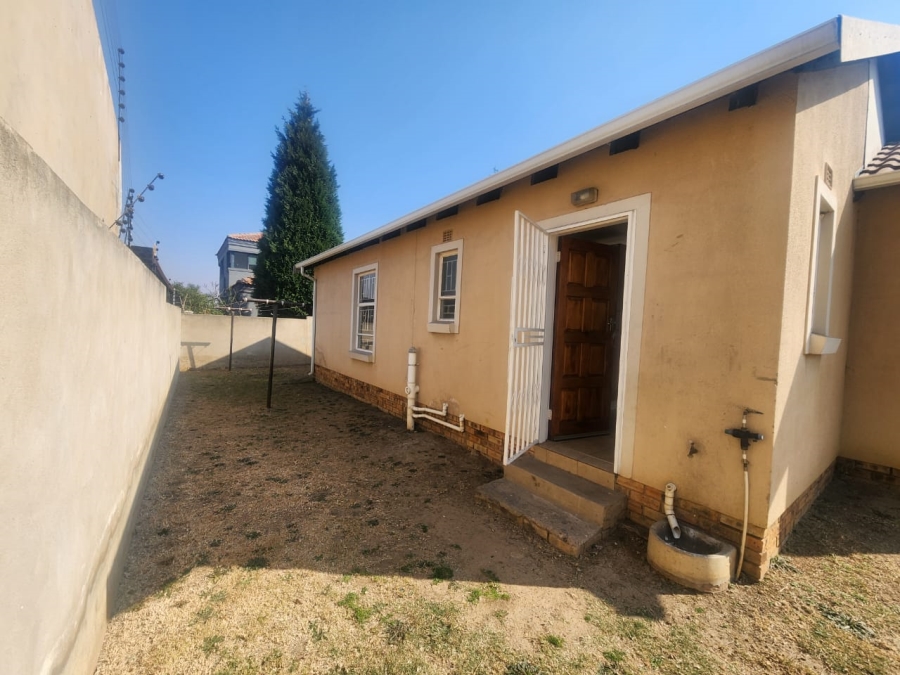 To Let 3 Bedroom Property for Rent in Alveda Gauteng