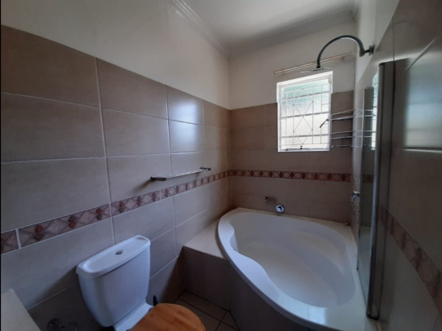 6 Bedroom Property for Sale in Troyeville Gauteng